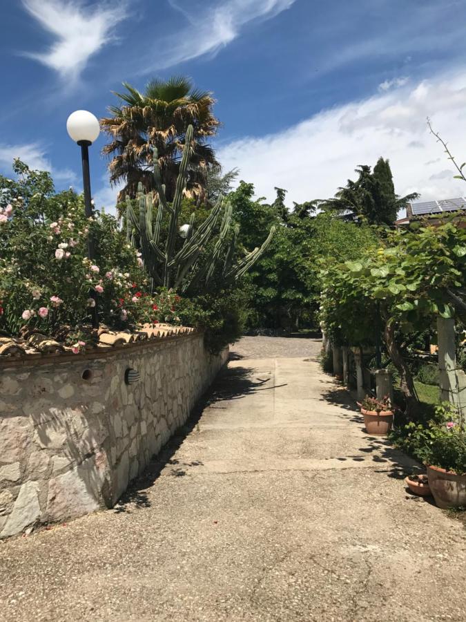 I Due Melograni Agriresort Tarano Bagian luar foto