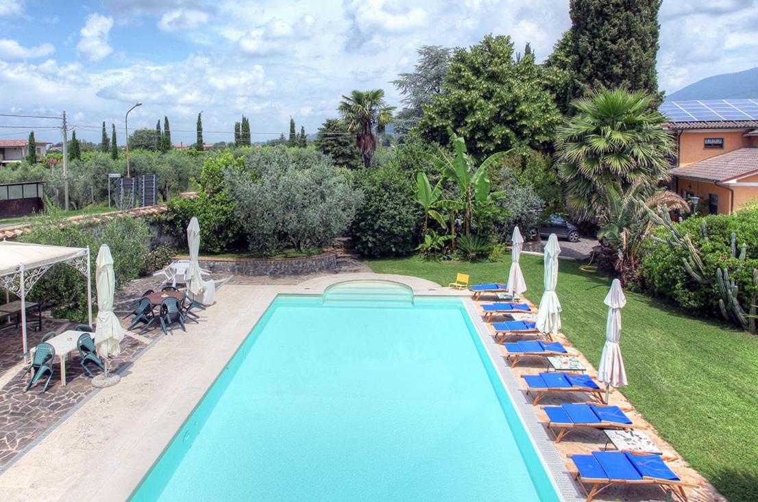 I Due Melograni Agriresort Tarano Bagian luar foto