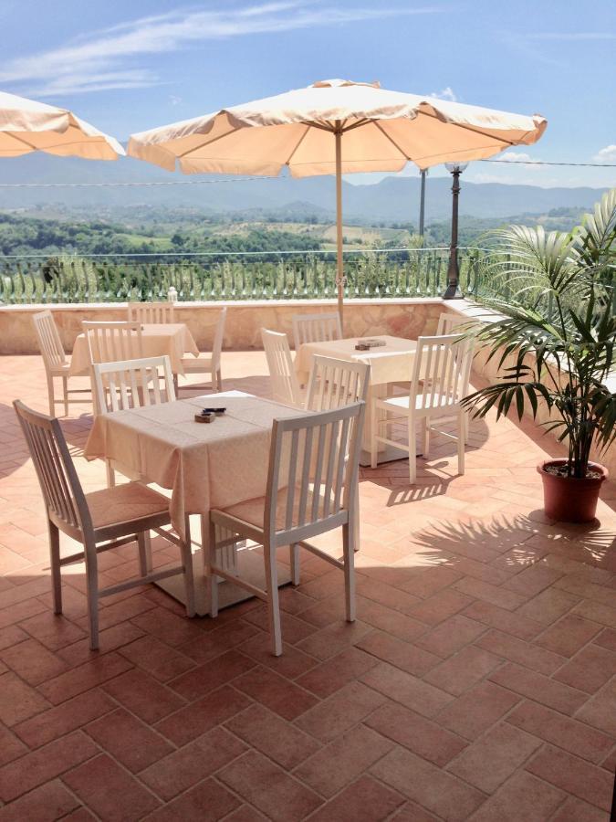 I Due Melograni Agriresort Tarano Bagian luar foto
