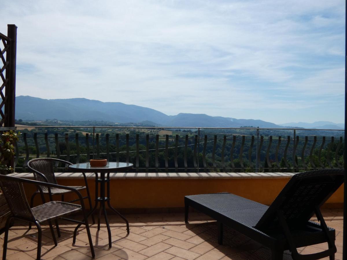 I Due Melograni Agriresort Tarano Bagian luar foto