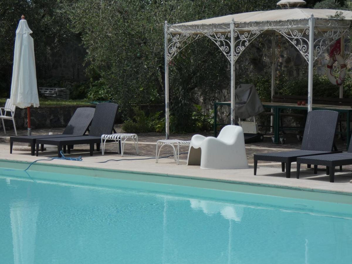 I Due Melograni Agriresort Tarano Bagian luar foto